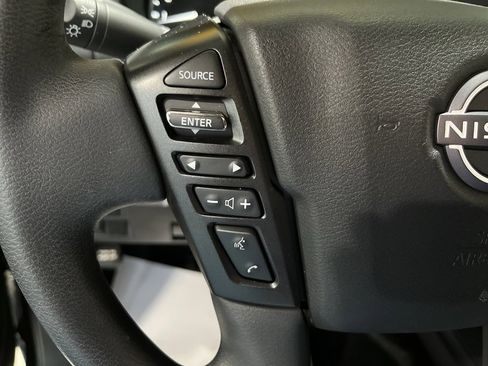 Used 2022 Nissan Frontier S image 7