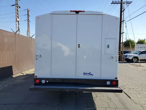 New 2025 Chevrolet Express 3500 w/ Power Convenience Package image 5