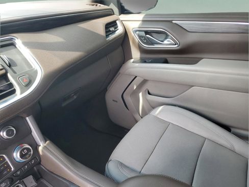 Used 2021 GMC Yukon SLT w/ SLT Premium Package image 25