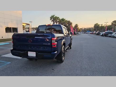 Used 2022 Nissan Frontier PRO-4X w/ Technology Package image 34