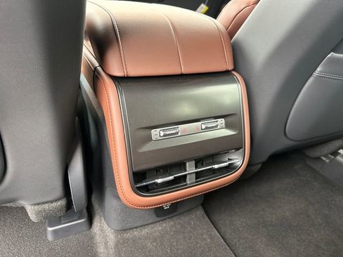 New 2026 Lincoln Nautilus Reserve AWD/4WD image 22