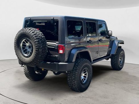 Used 2016 Jeep Wrangler Unlimited Rubicon AWD/4WD image 5