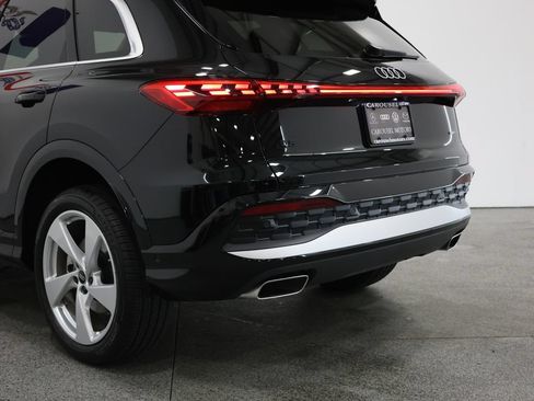 Used 2025 Audi Q5 Premium Plus w/ Premium Plus AWD/4WD image 10