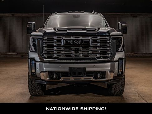 Used 2025 GMC Sierra 3500 Denali w/ Denali Reserve Package AWD/4WD image 4