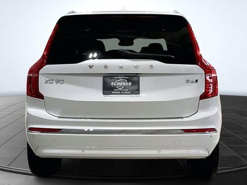 Certified 2023 Volvo XC90 B6 Ultimate w/ Lounge Package image 5