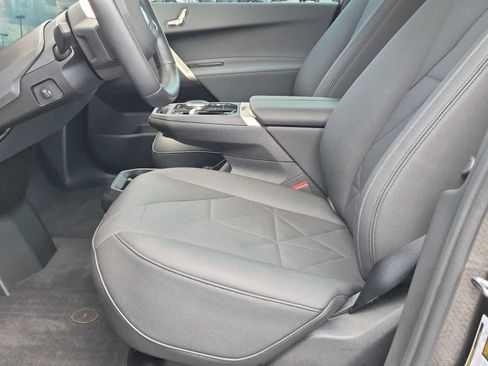 Used 2025 BMW iX xDrive50 AWD/4WD image 16