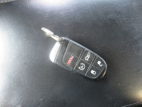 Used 2012 Chrysler 300 Limited RWD image 30