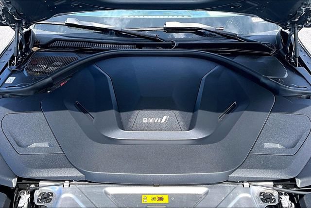 Used 2023 BMW i4 eDrive40 RWD image 9