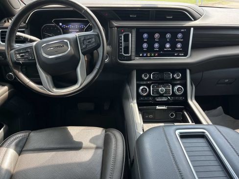 Used 2021 GMC Yukon XL Denali RWD image 17