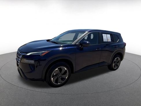 Used 2025 Nissan Rogue SV FWD image 8