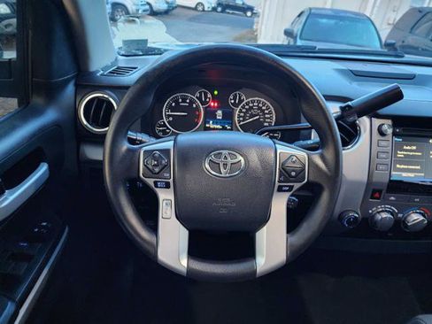 Used 2016 Toyota Tundra SR5 image 21