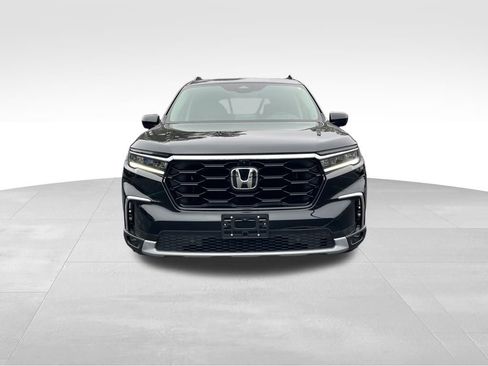 Used 2025 Honda Pilot Elite image 3