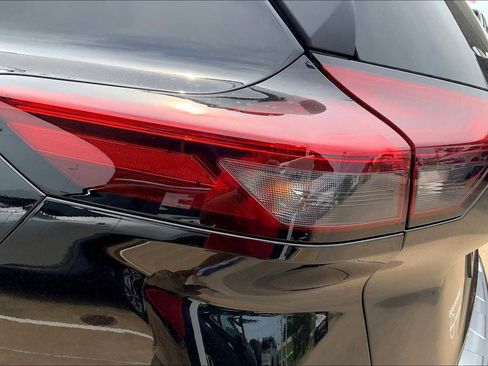 New 2026 Nissan Rogue SV image 14