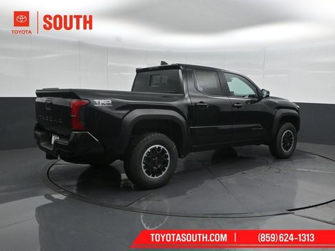 New 2026 Toyota Tacoma TRD Off-Road w/ TRD Off Road Upgrade Package AWD/4WD image 2