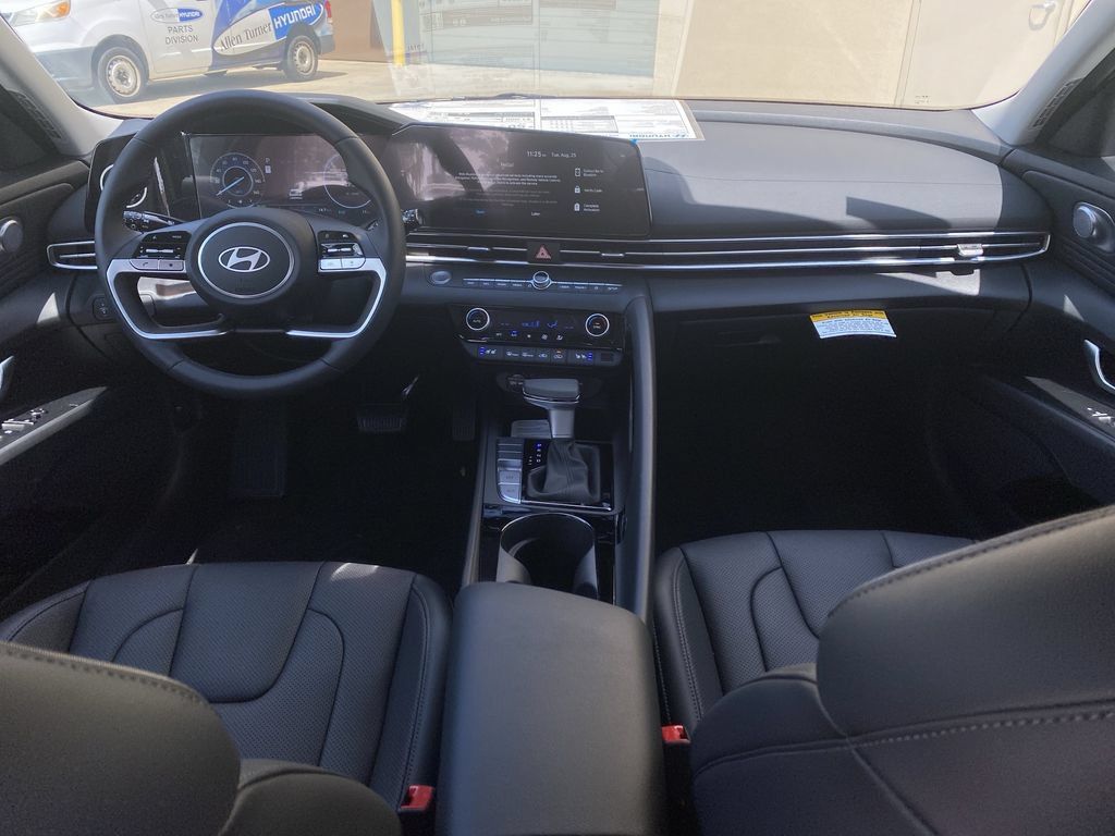 New 2026 Hyundai Elantra Limited FWD image 13