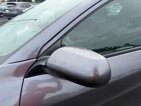 Used 2021 Honda HR-V LX image 13