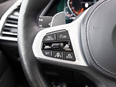 Used 2022 BMW X5 sDrive40i w/ M Sport Package image 7