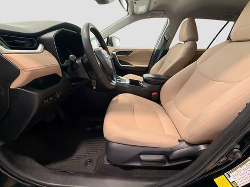 Certified 2023 Toyota RAV4 LE AWD/4WD image 19