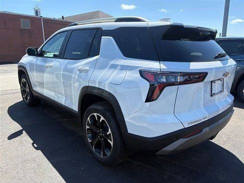 New 2026 Chevrolet Equinox LT w/ Convenience Package II image 6