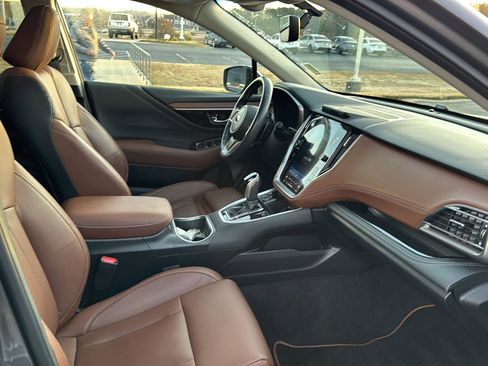 Used 2022 Subaru Outback Touring XT image 10