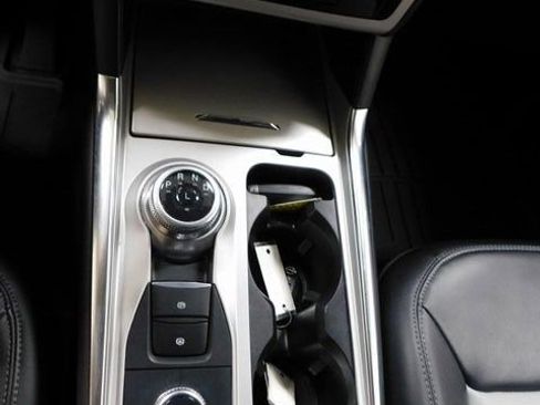 Used 2023 Ford Explorer XLT w/ Equipment Group 202A image 27