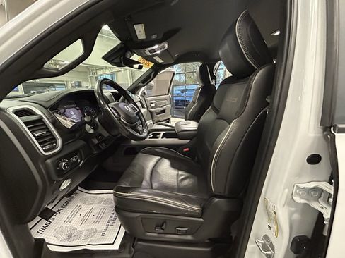 Used 2020 RAM 3500 Laramie image 58