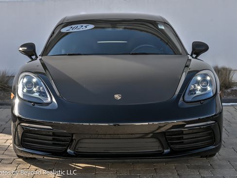 Used 2025 Porsche 718 Cayman image 2