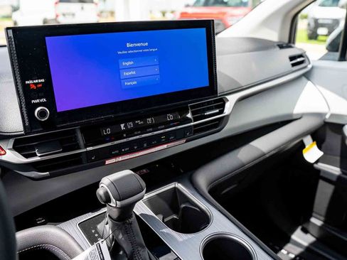 New 2026 Toyota Sienna XLE FWD image 13
