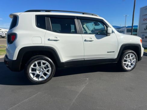 Used 2021 Jeep Renegade Latitude AWD/4WD image 13