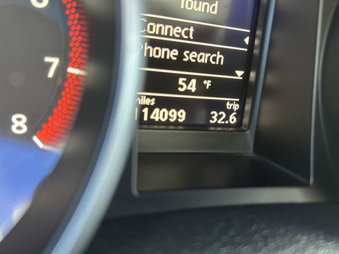 Used 2012 Volkswagen Golf w/ Convenience Package image 6