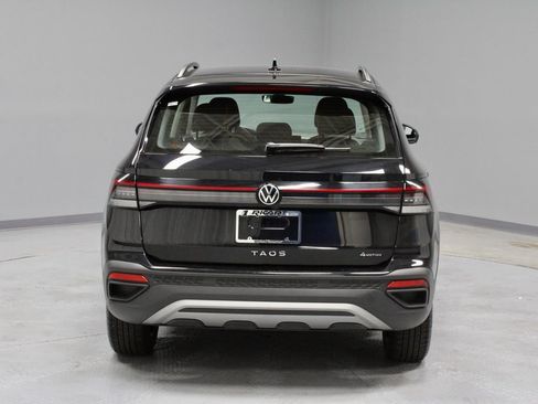 Used 2025 Volkswagen Taos S AWD/4WD image 11