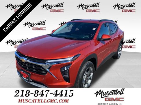 Used 2024 Chevrolet Trax LT w/ LT Convenience Package FWD image 1