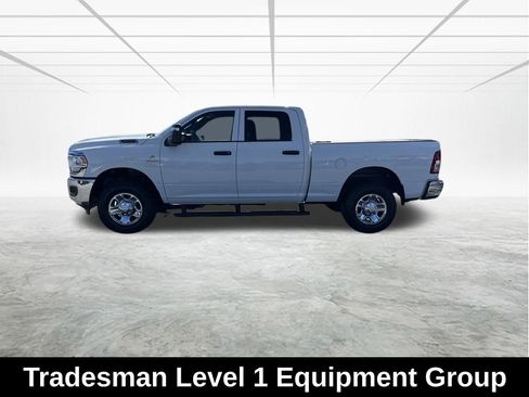 Used 2023 RAM 3500 Tradesman w/ Chrome Appearance Group image 9