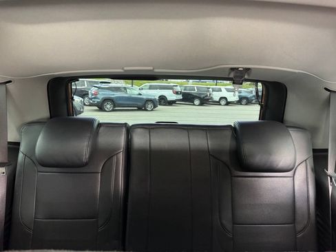 Used 2016 GMC Yukon SLE w/ Convenience Package AWD/4WD image 26
