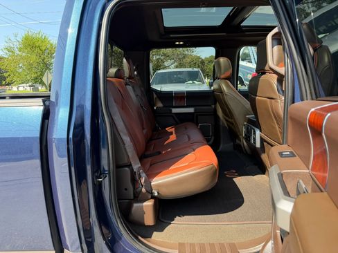 Used 2019 Ford F150 King Ranch w/ Equipment Group 601A Luxury AWD/4WD image 31