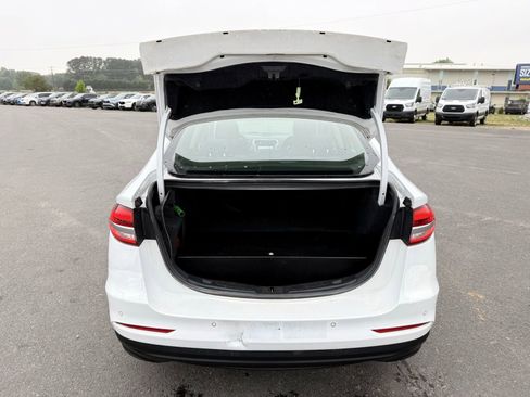 Used 2019 Ford Fusion SE FWD image 36