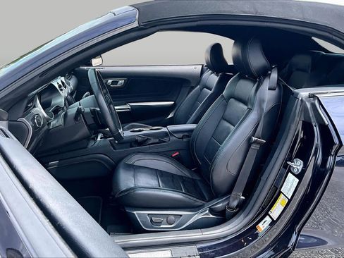 Used 2021 Ford Mustang GT Premium w/ Equipment Group 401A RWD image 8