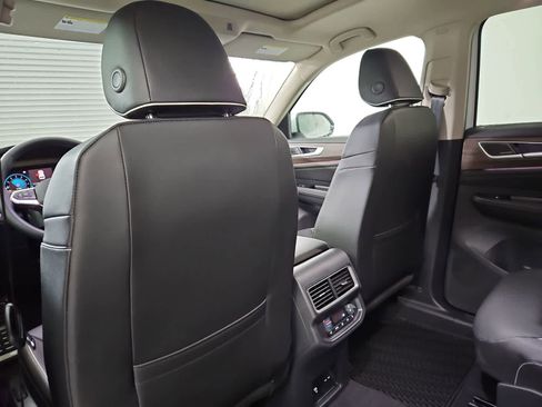 New 2026 Volkswagen Atlas SEL Premium R-Line AWD/4WD image 18