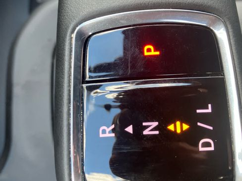 Used 2024 GMC Sierra 1500 AT4X AWD/4WD image 39