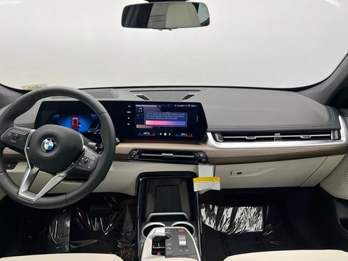 New 2026 BMW X1 xDrive28i w/ Technology Package image 10