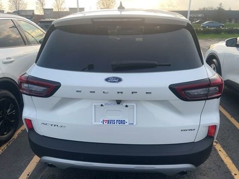 Used 2023 Ford Escape Active w/ Tech Pack #2 image 3