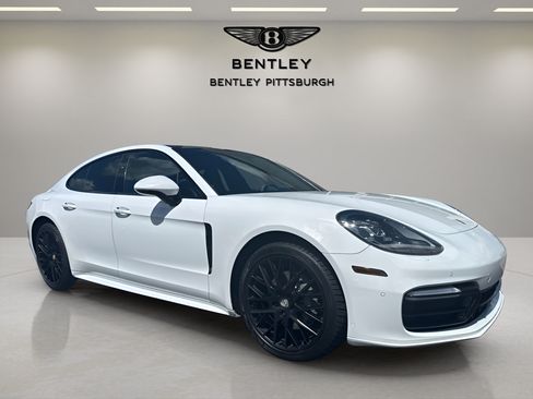 Used 2018 Porsche Panamera 4S AWD/4WD image 3