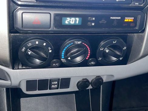 Used 2014 Toyota Tacoma 4x4 Double Cab w/ TRD Sport Package image 19