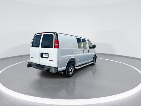 Used 2025 GMC Savana 2500 w/ Driver Convenience Package RWD image 9