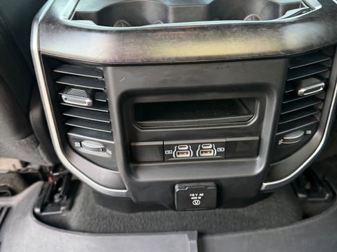 Used 2021 RAM 1500 Big Horn AWD/4WD image 12
