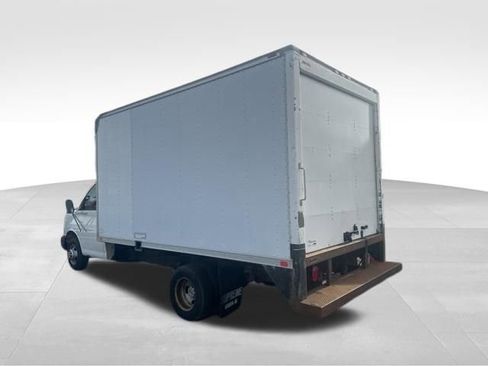 Used 2003 Chevrolet Express 3500 image 9