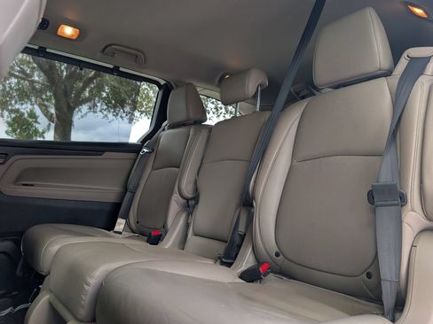 Used 2018 Honda Odyssey EX-L image 13