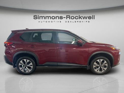 Used 2023 Nissan Rogue SV AWD/4WD image 6