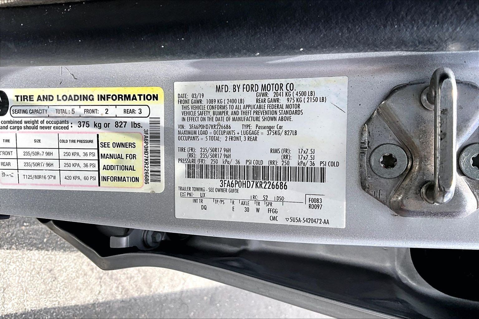 Used 2019 Ford Fusion SE FWD image 31