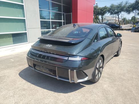 Used 2024 Hyundai Ioniq 6 SE RWD image 6